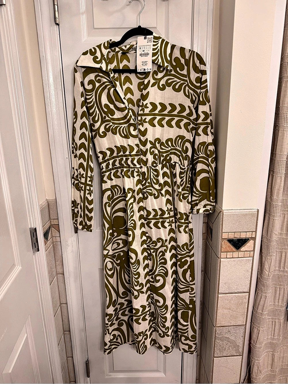 Zara Printed Dress Paisley Maxi Green & White Medium